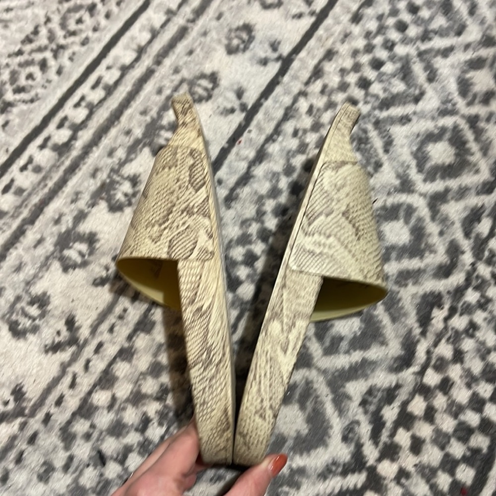 Steve Madden Snake Print Pool Slides - 9 - Tan - image 3